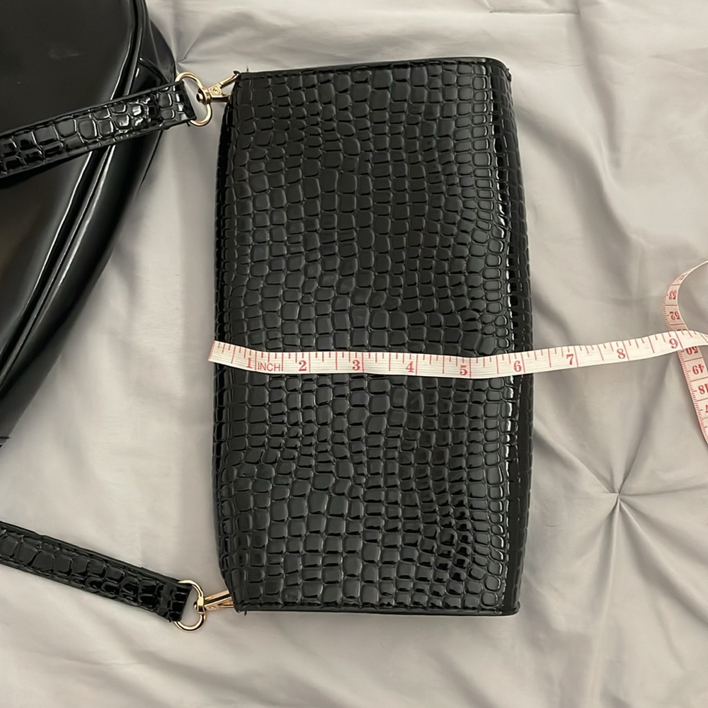 BUNDLE: Black Purses ✨⭐️ - Picture 5 of 12